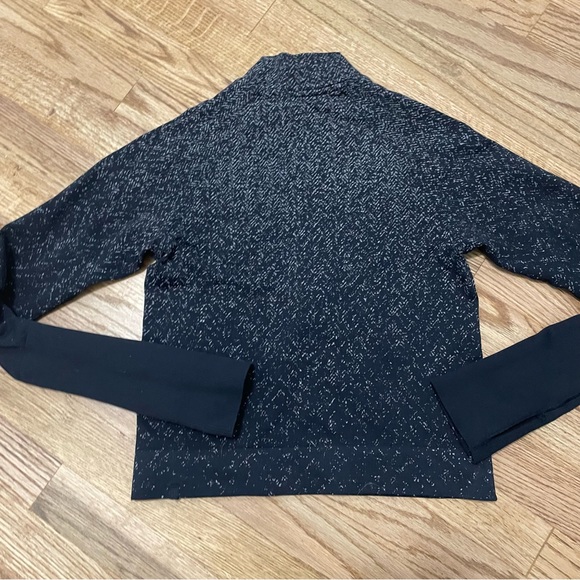 Lululemon zip up long sleeve - Picture 3 of 4